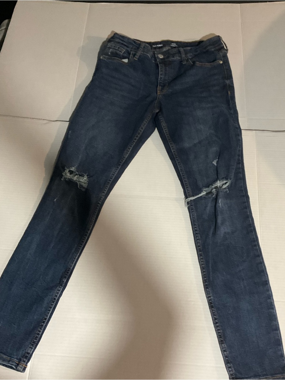 Old Navy Women's Dark Blue Skinny Jeans with Knee Rips